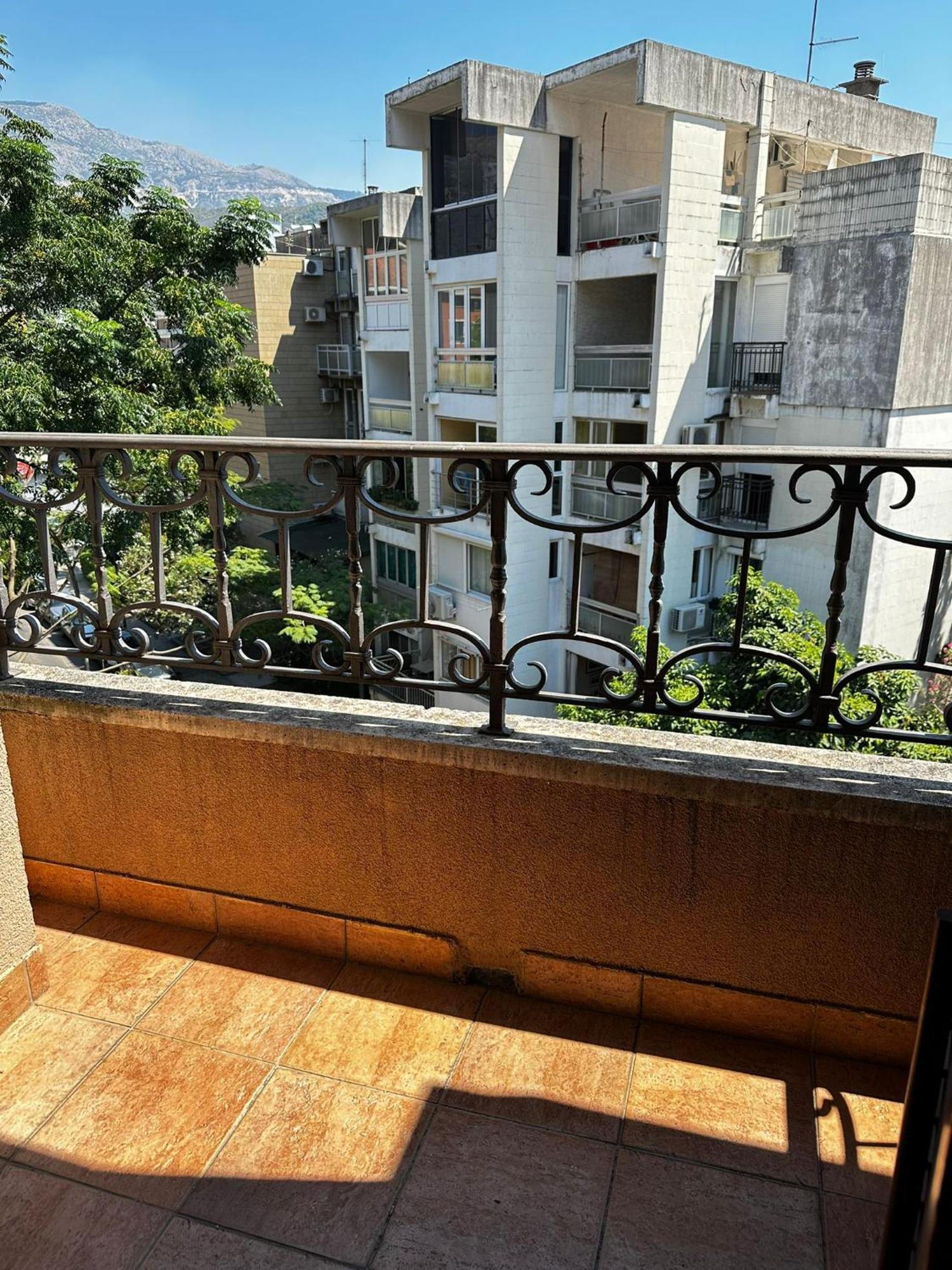 Central Hotel-בודווה מראה חיצוני תמונה
